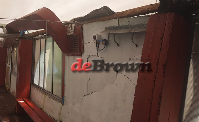 Secuelas de la tormenta: destrozó el natatorio de Independiente de Burzaco  - Noticias de Brown