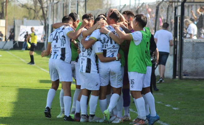 Claypole vs Justo José de Urquiza Palpites em hoje 14 October 2023